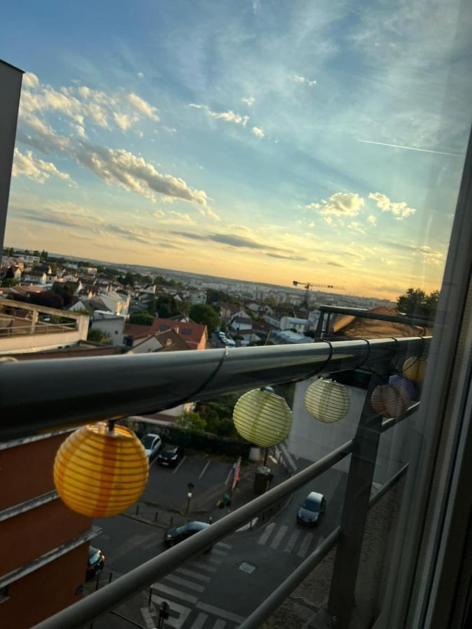 Appartement Superbe à 5min De Paris Avec Parking