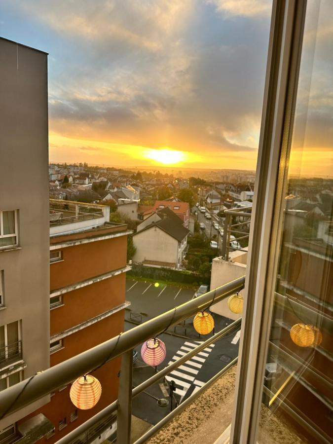 Cosy With Free Parking A Paris
